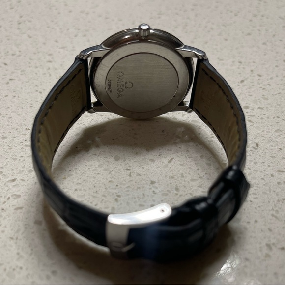 OMEGA De Ville Prestige Quartz 34mm Silver. - Picture 3 of 5